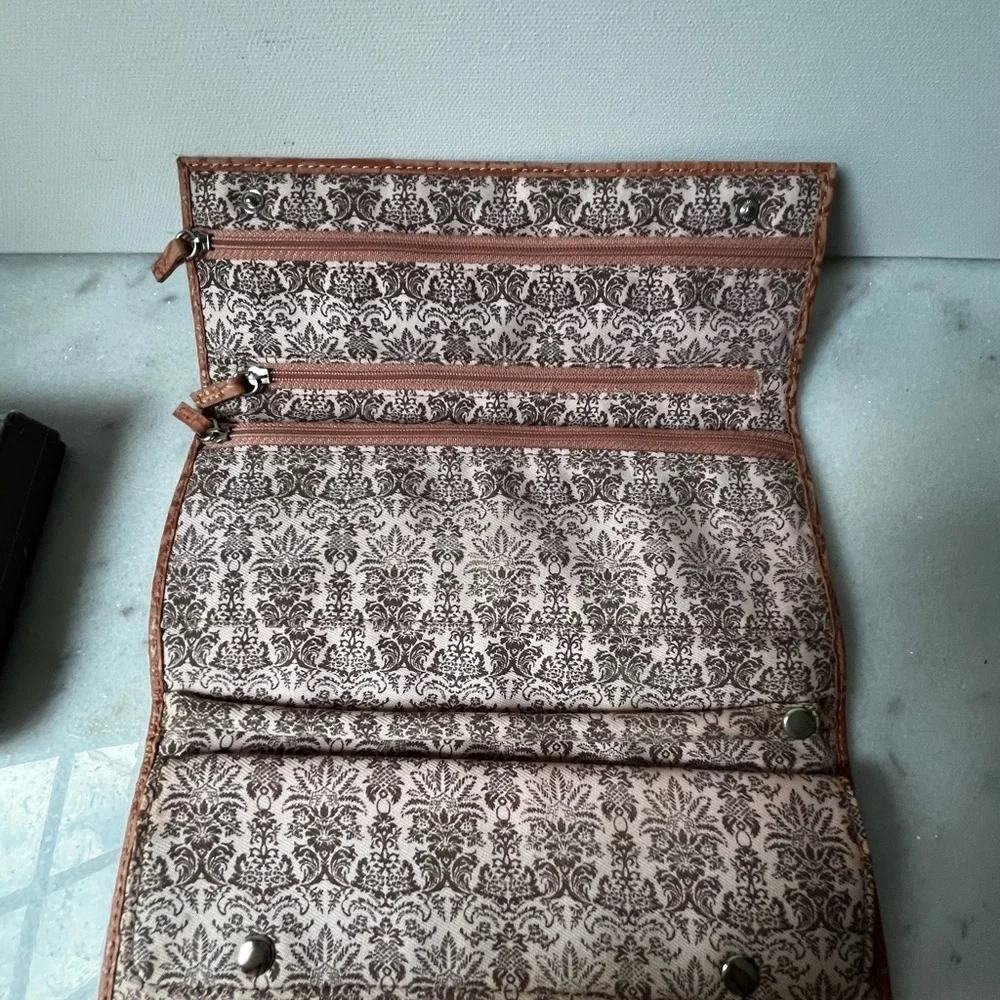 Tommy Bahama Terracotta Crocodile Embossed jewelry travel case